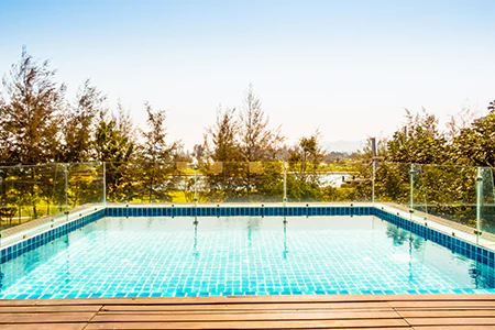 Cost of Glass Pool Fence Repair in Poinciana, FL